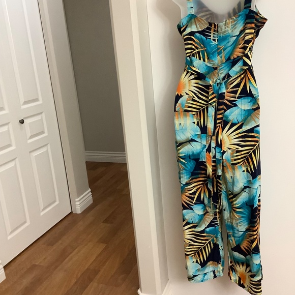 NWT Sz M 34-35 Tropical Rayon Jump Suit - Picture 2 of 6